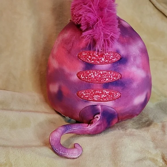 Squishmallow Lovisa - Picture 2 of 4
